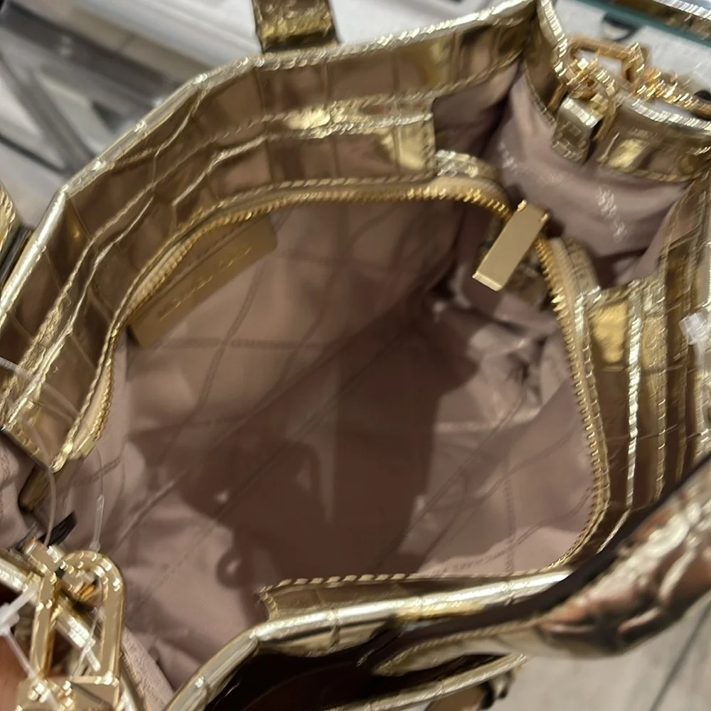 Michael Kors Gigi Small Metallic Crocodile Embossed Leather Messenger Pale Gold